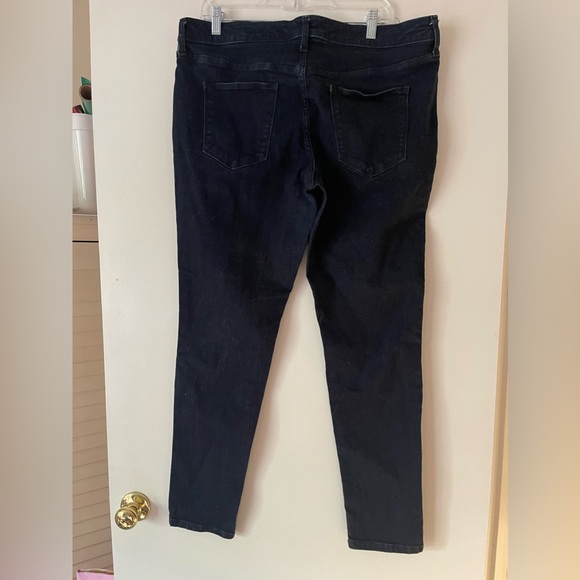 Universal Thread jeans - size 18W regular - Picture 2 of 3